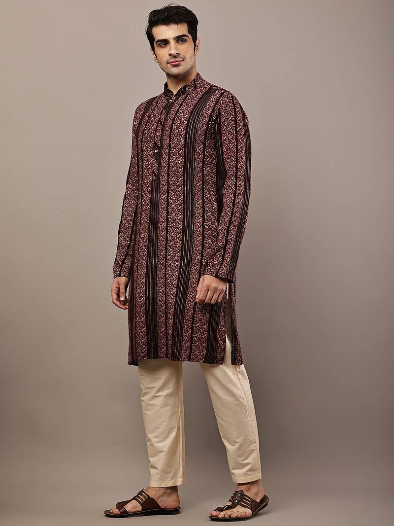 Men’s maroon textured ethnic print kurta