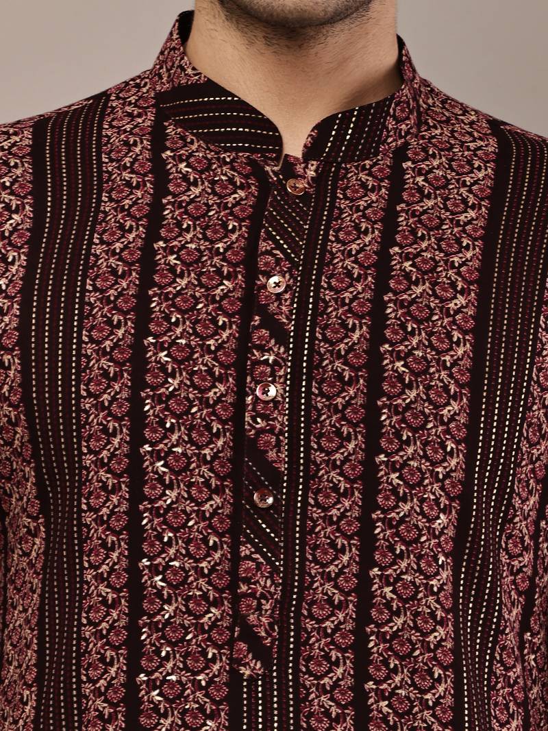 Men’s maroon textured ethnic print kurta