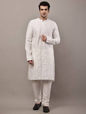 Men’s white textured embroidered kurta 1