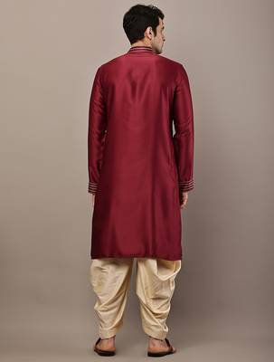 Men’s maroon embroidered kurta with contrast threadwork & decorative motif 4