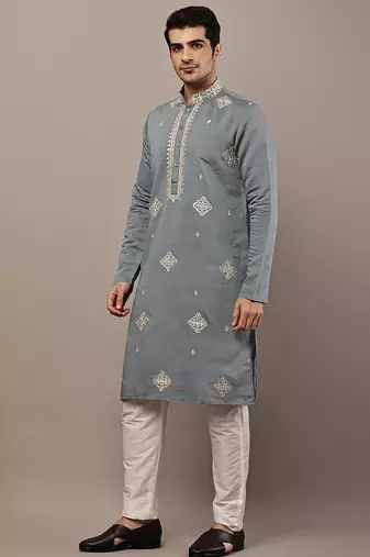 Men’s grey embroidered kurta