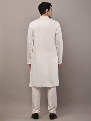 Men’s  off-white embroidered kurta set 4