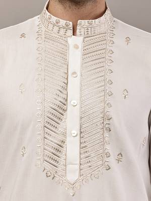 Men’s cream embroidered kurta 5