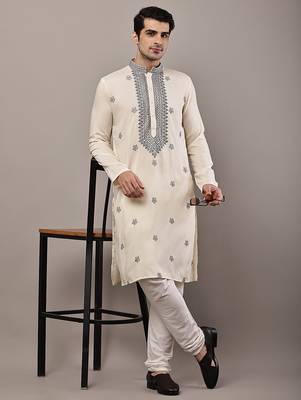 Men’s  cream embroidered kurta set 5
