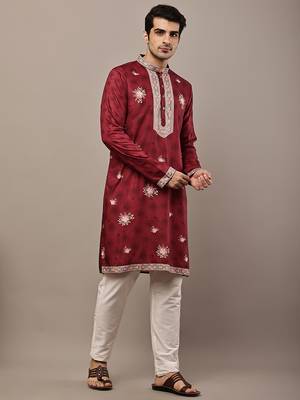 Men’s  women’s ethnic kurta – maroon floral printed kurta with embroidered neck panel 3