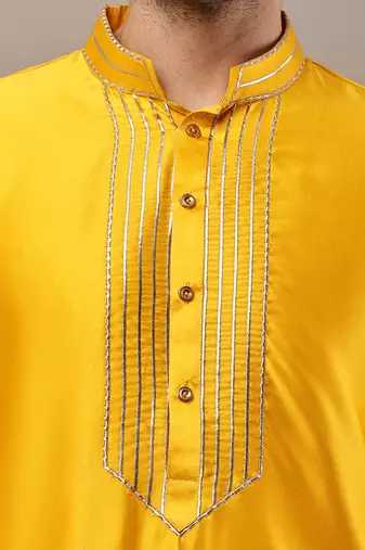 Men’s yellow embroidered kurta with contrast threadwork & decorative motif