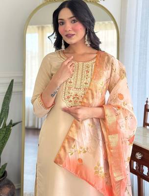 Beige silk-blend suit with floral dupatta 4