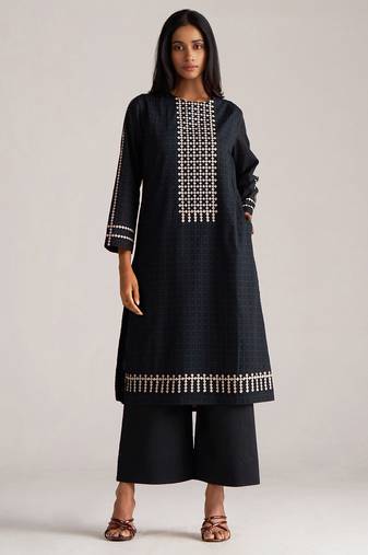 Black and white mul-mul print co-ord set