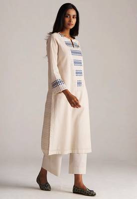 Beige and blue mul-mul print co-ord set 4