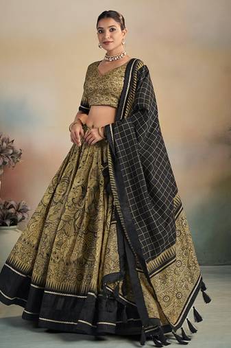 Classic Elegance Kalamkari Print Lehenga with Grand Lace Detailing