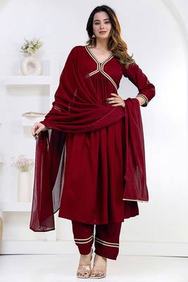 Maroon lace solid rayon stitched v-neck flared pant suit set 1