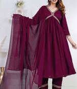 Purple lace solid rayon stitched v-neck flared pant suit set