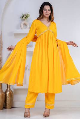 Mustard lace solid rayon stitched v-neck flared pant suit set 1