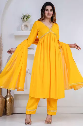 Mustard lace solid rayon stitched v-neck flared pant suit set