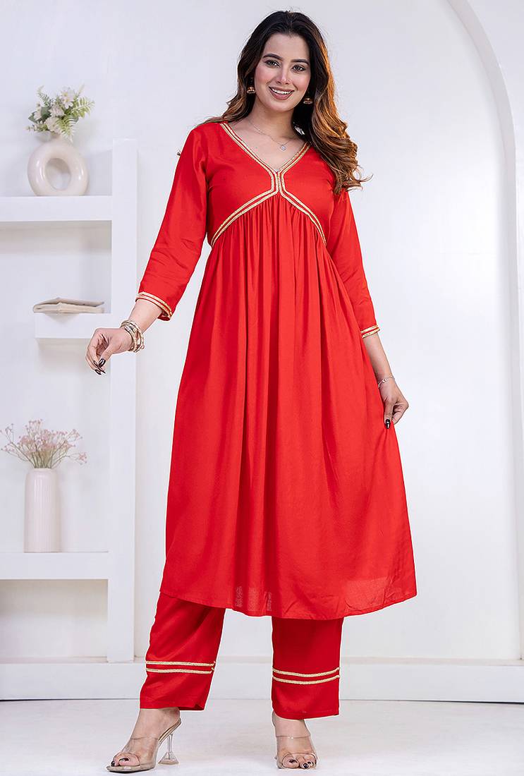 Red lace solid rayon stitched v-neck flared pant suit set