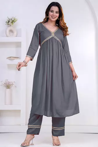 Grey lace solid rayon stitched v-neck flared pant suit set