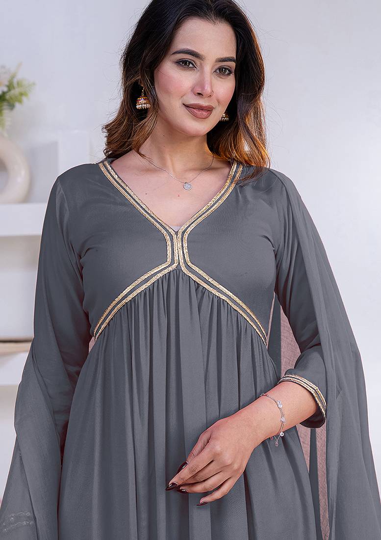 Grey lace solid rayon stitched v-neck flared pant suit set