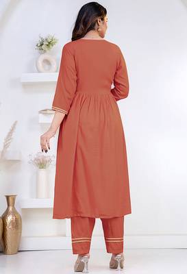 Peach lace solid rayon stitched v-neck flared pant suit set 2
