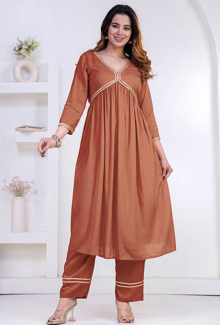 Peach lace solid rayon stitched v-neck flared pant suit set