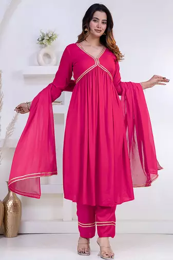 Pink lace solid rayon stitched v-neck flared pant suit set