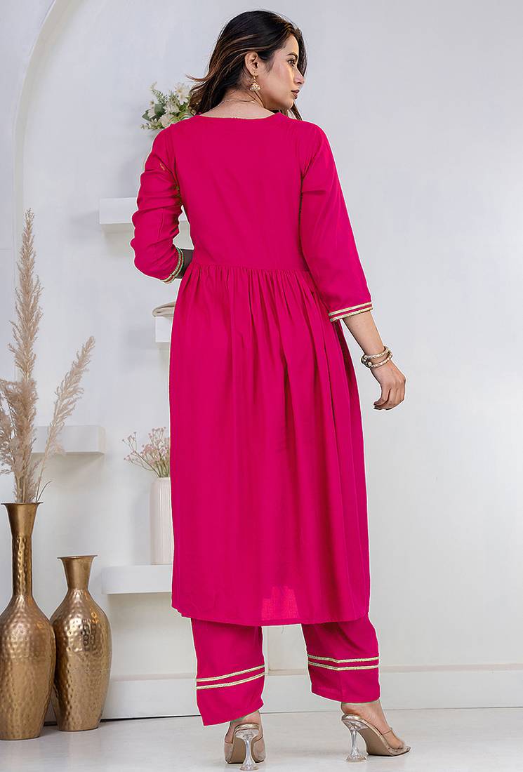 Pink lace solid rayon stitched v-neck flared pant suit set