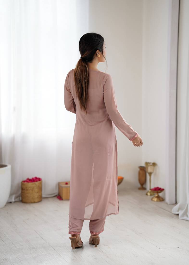Dusty rose floral embroidered v-neck kurta pant set