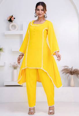 Yellow lace button solid rayon stitched a-line pant suit set 3