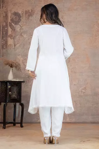 White lace button solid rayon stitched a-line pant suit set
