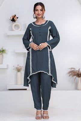 Grey lace button solid rayon stitched a-line pant suit set 3