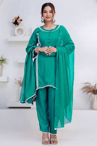 Green lace button solid rayon stitched a-line pant suit set