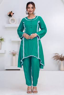 Green lace button solid rayon stitched a-line pant suit set 3