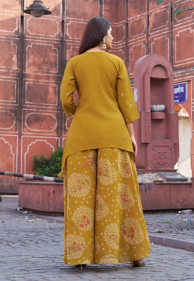 Women Ethnic Cotton Dhabu With Aplic Work & Khatli Work  Kurta with Trousers & Dupatta