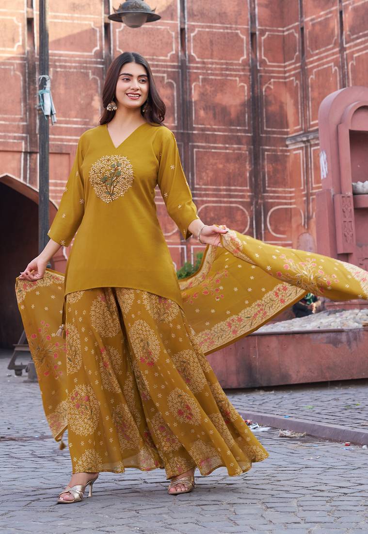 Women Ethnic Cotton Dhabu With Aplic Work & Khatli Work  Kurta with Trousers & Dupatta