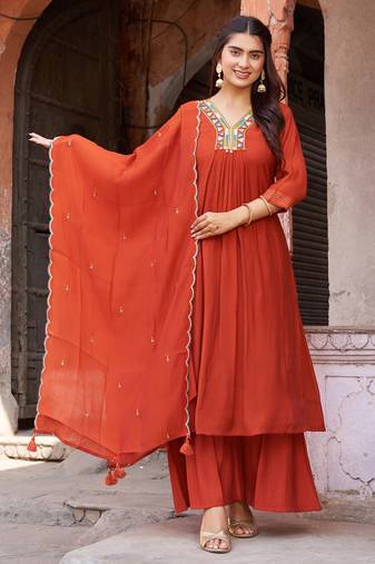 Women Ethnic Motifs Embroidered Empire Thread Work Chanderi Cotton Kurta with Trousers & With Dupatta
