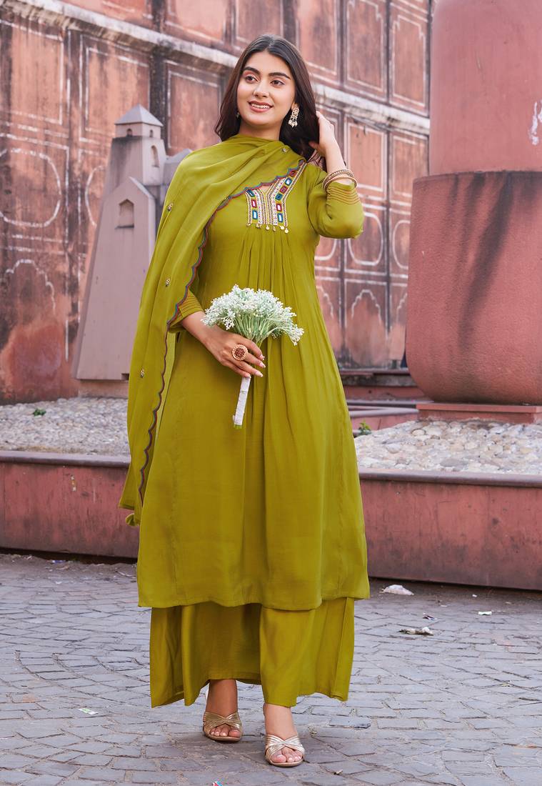 Women Ethnic Motifs Embroidered Empire Thread Work Chanderi Cotton Kurta with Trousers & With Dupatta