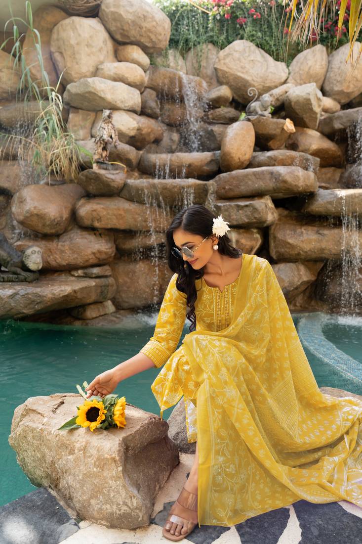 Women's mustard floral print pure cotton straight fit kurta set with bottom and dupatta (3-piece set)