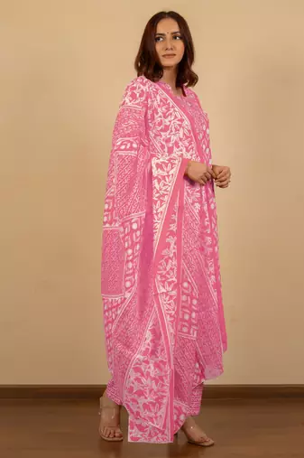 Women's pink & white floral print pure cotton straight fit kurta set with bottom and dupatta (3-piece set)