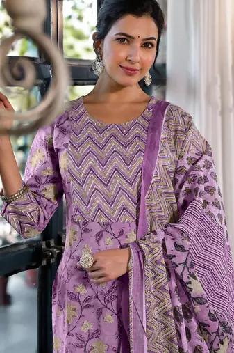 Women's lavendar floral print pure cotton straight fit kurta set with bottom and dupatta (3-piece set)
