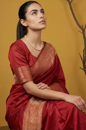 zari woven design art silk traditional wear saree with unstitched blouse