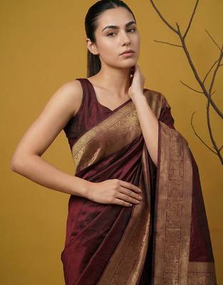 zari woven design art silk traditional wear saree with unstitched blouse 4