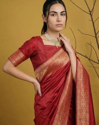 zari woven design art silk traditional wear saree with unstitched blouse 4