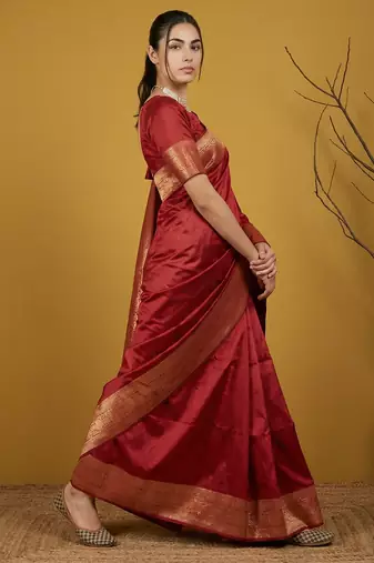 zari woven design art silk traditional wear saree with unstitched blouse