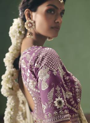 Off white designer embroidery fancy  occasion wear saree 4