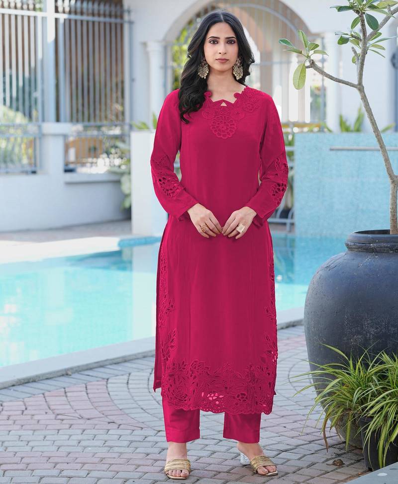 Magenta embroidered art silk straight cut kurta