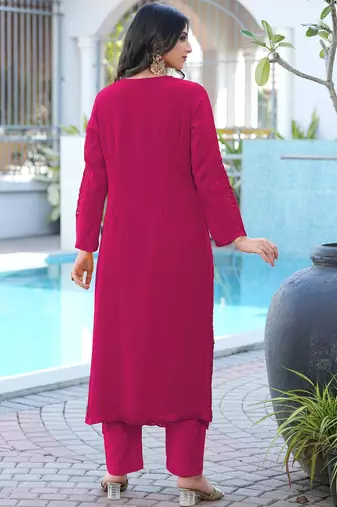 Magenta embroidered art silk straight cut kurta