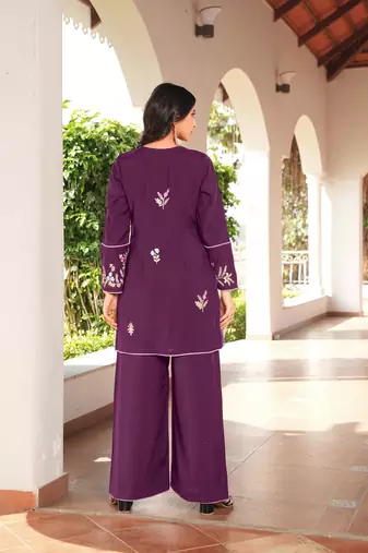 Magenta embroidered art silk straight cut kurta culottes set