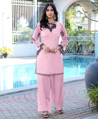Light-pink embroidered organza straight cut kurta 1