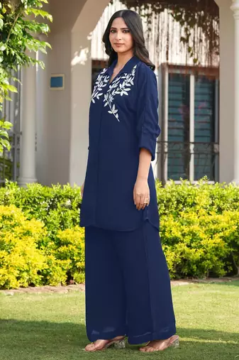 Navy-blue embroidered viscose georgette straight cut kurta