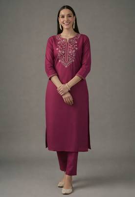 Pink embroidered rayon kurta set 1