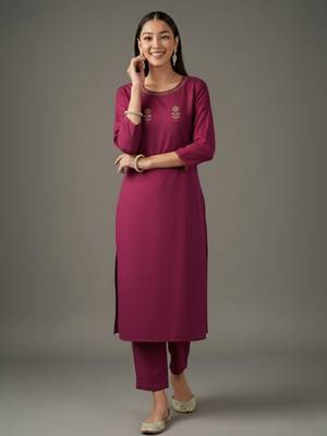 Pink embroidered rayon kurta set 1